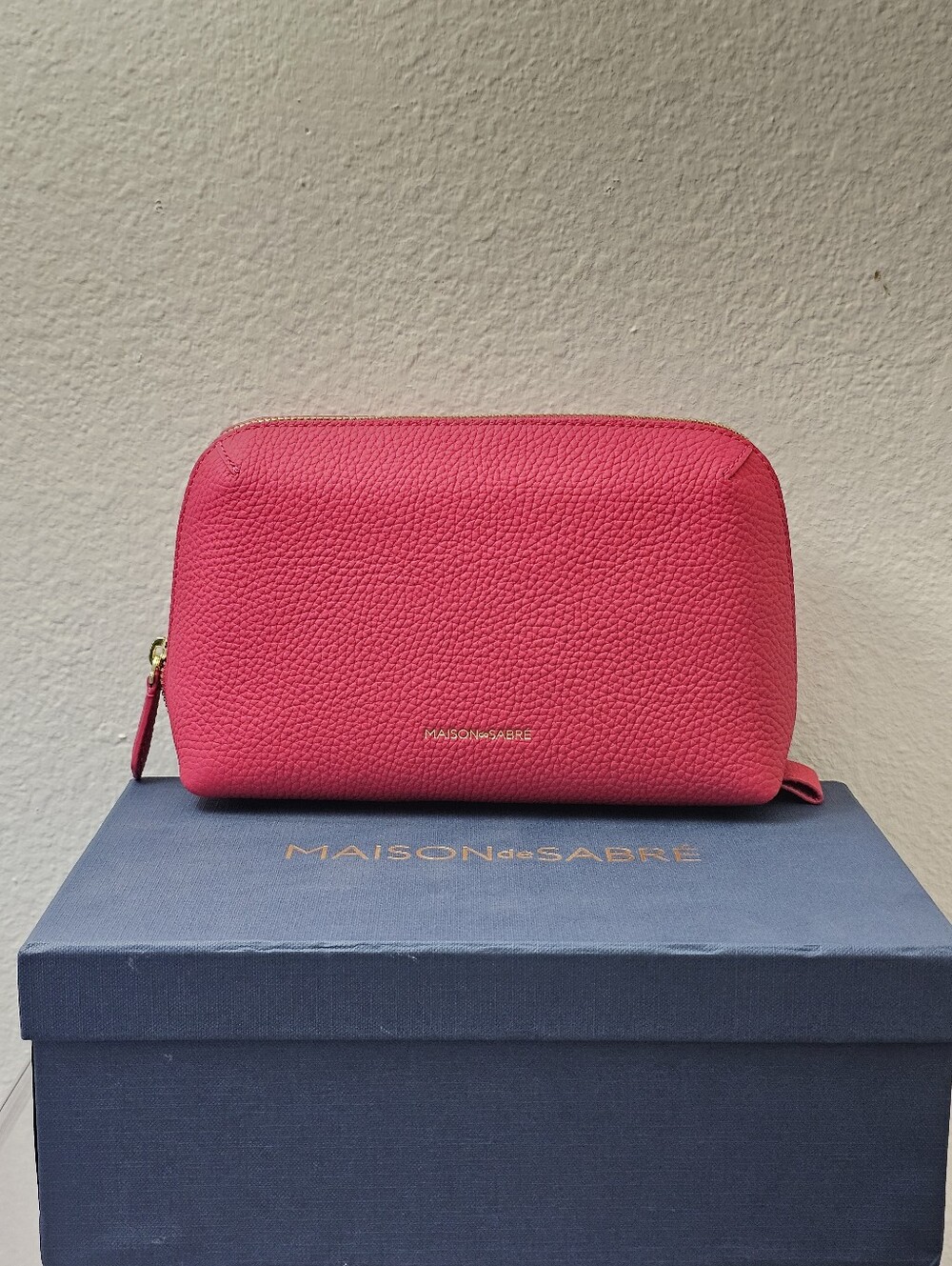 New MAISON de SABRÉ The Tech Pouch Shibuya Fuschia Leather